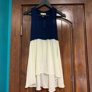 Women’s boutique high/low tank top.